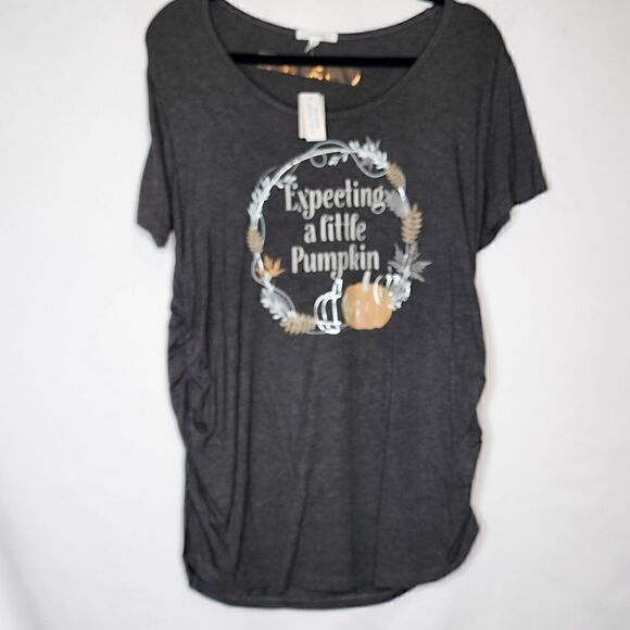 Large Maternity Expecting a Little Pumpkin Tee Fall Announcement Photo Halloween - Picture 3 of 10